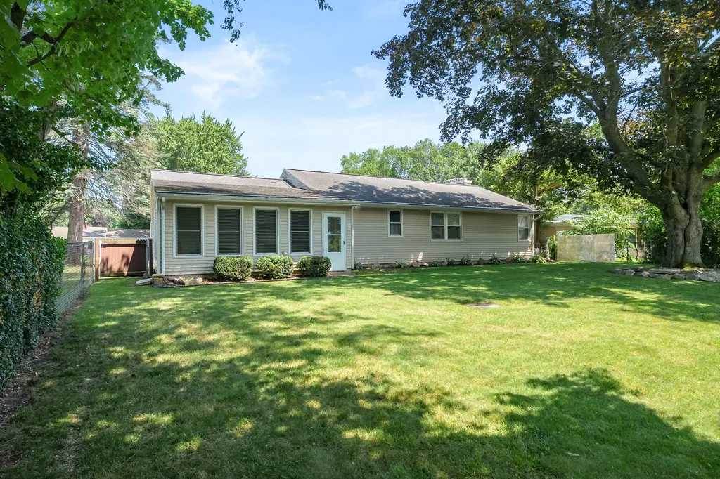 3225 Cranbrook Avenue Kalamazoo Charter Township MI 49006