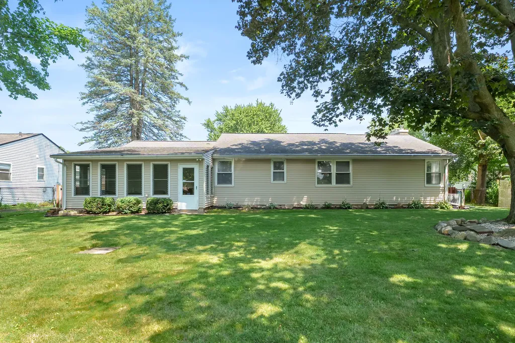 3225 Cranbrook Avenue Kalamazoo Charter Township MI 49006