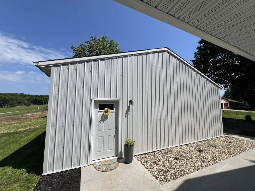 10797 E T Avenue Pavilion Township MI 49088