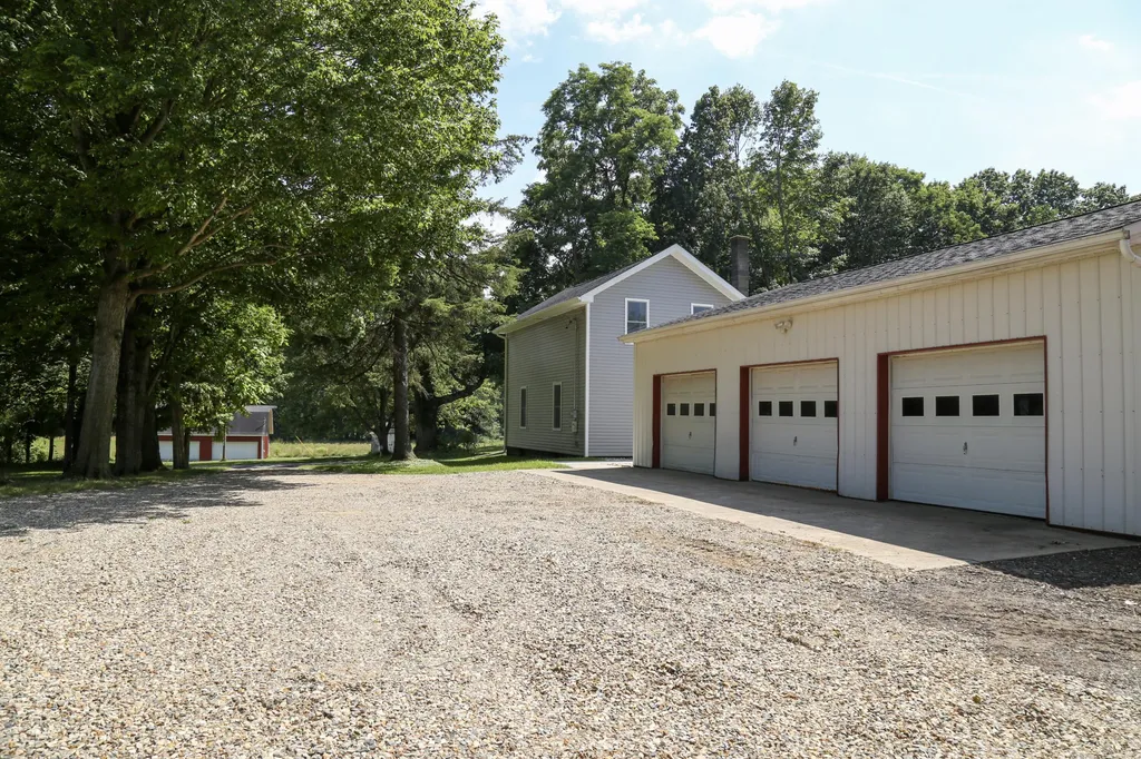 10797 E T Avenue Pavilion Township MI 49088