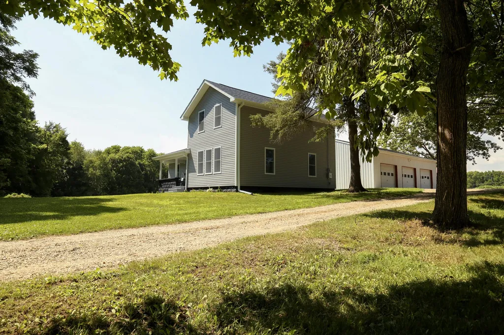 10797 E T Avenue Pavilion Township MI 49088