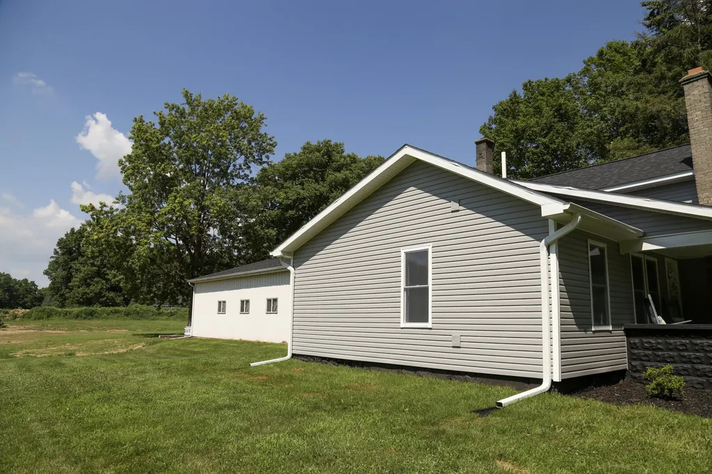 10797 E T Avenue Pavilion Township MI 49088