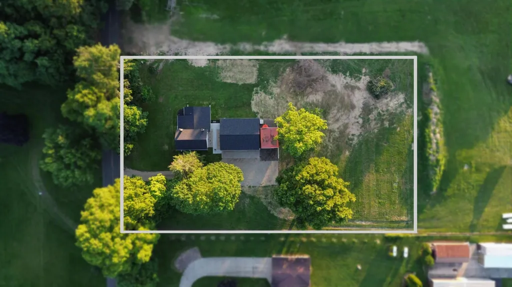 10797 E T Avenue Pavilion Township MI 49088