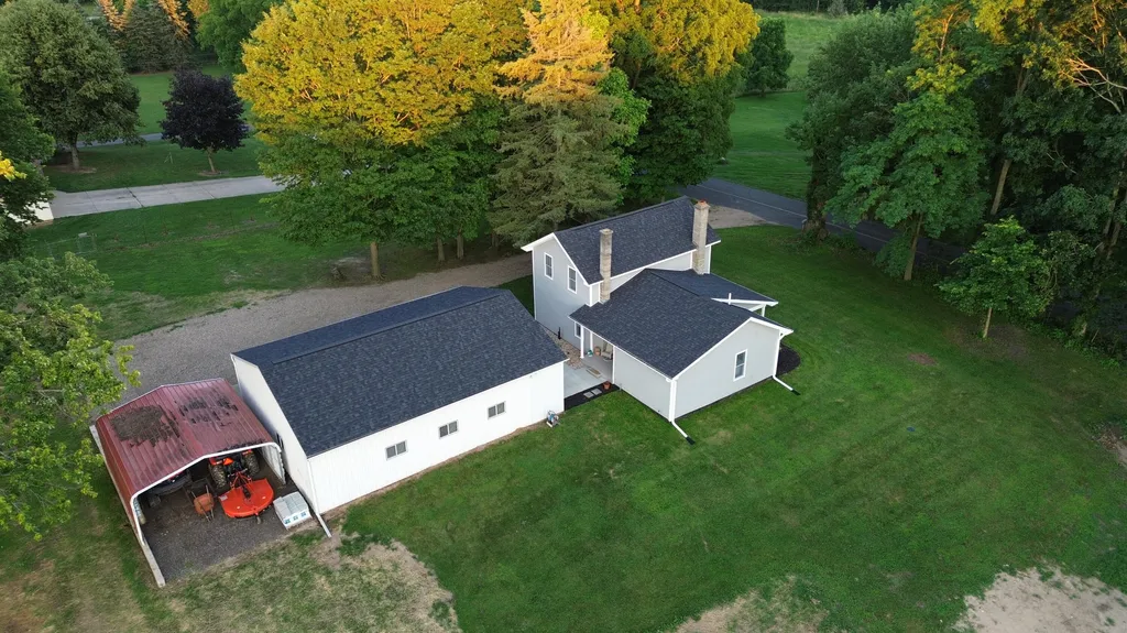 10797 E T Avenue Pavilion Township MI 49088