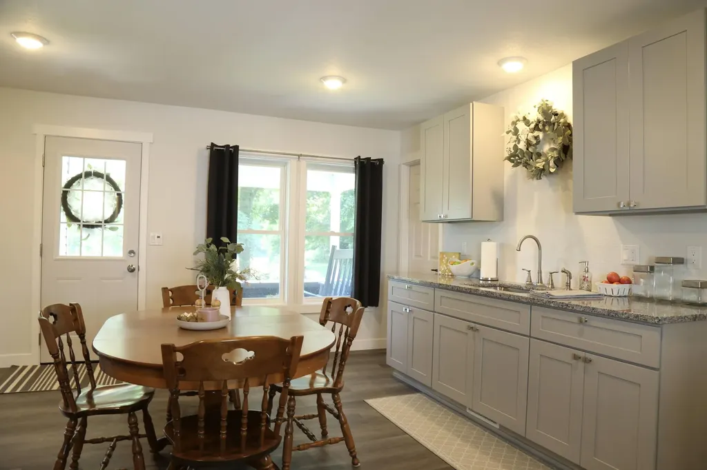 10797 E T Avenue Pavilion Township MI 49088