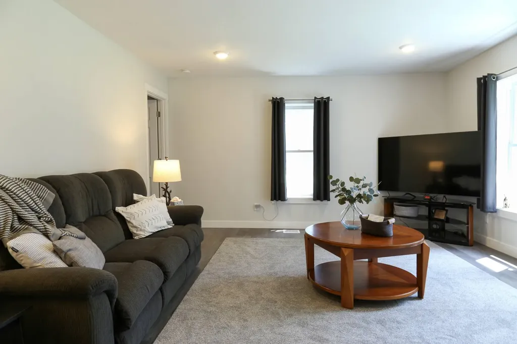10797 E T Avenue Pavilion Township MI 49088