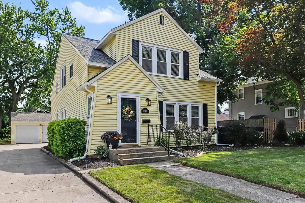 1310 Vassar Drive Kalamazoo City MI 49001