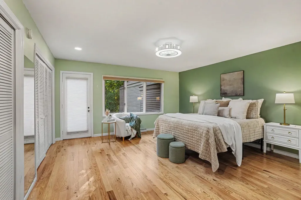 1008 Cohasset Lane Kalamazoo City MI 49008