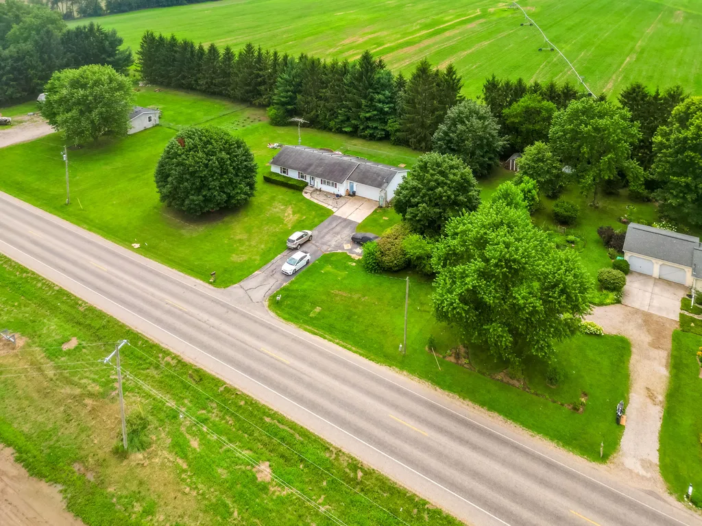 51104 Silver Street Park Township MI 49093