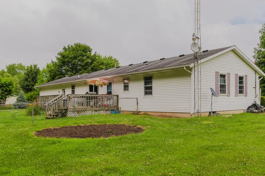 51104 Silver Street Park Township MI 49093