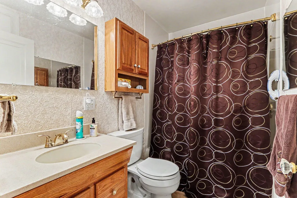 1404 Reycraft Drive Kalamazoo City MI 49001
