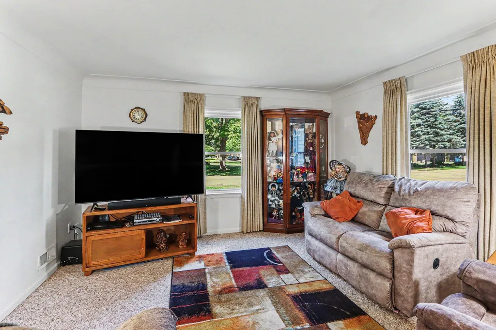 1404 Reycraft Drive Kalamazoo City MI 49001