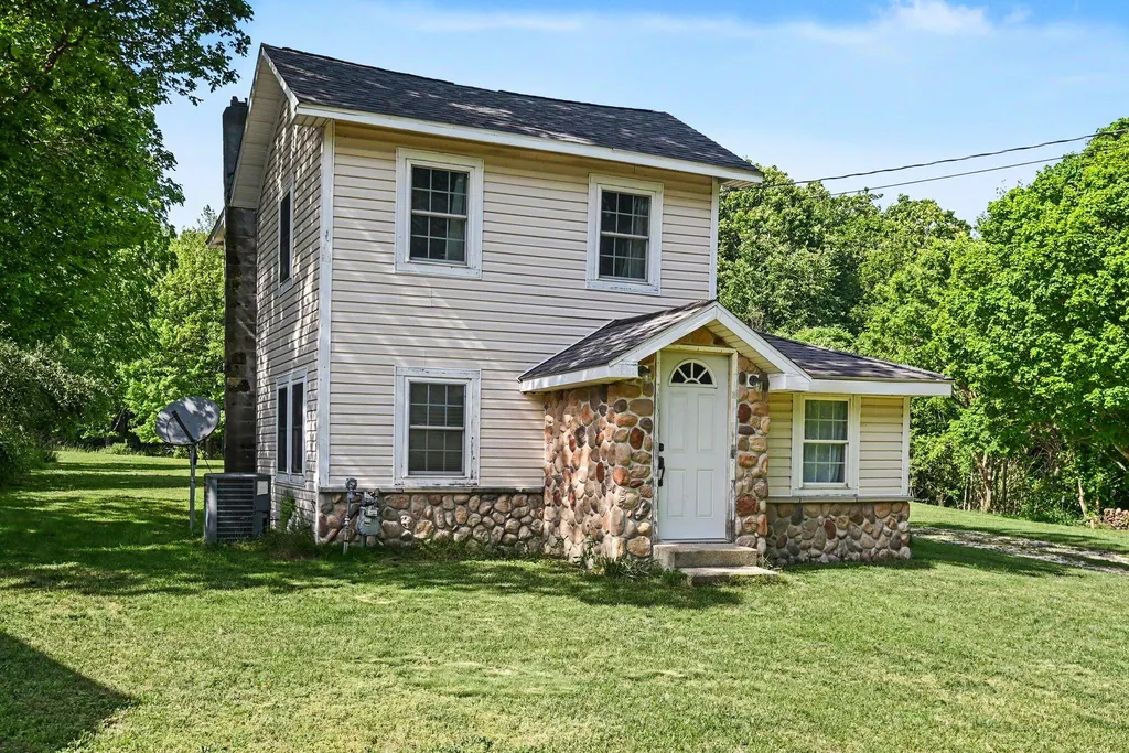 7263 Baseline Road Casco Township MI 49090