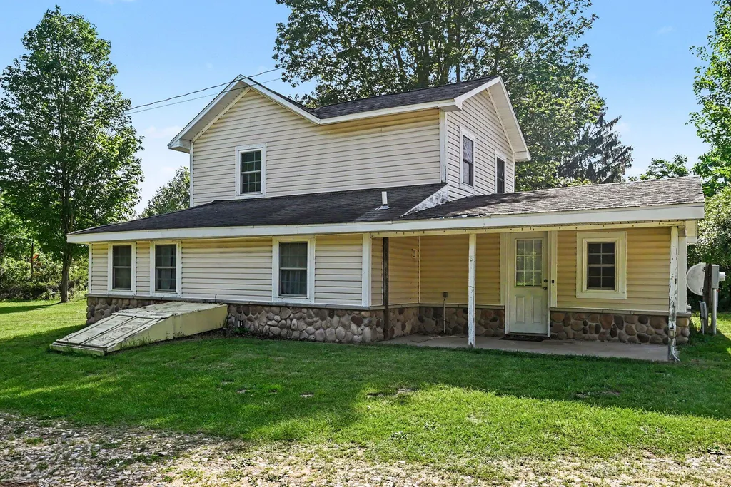 7263 Baseline Road Casco Township MI 49090