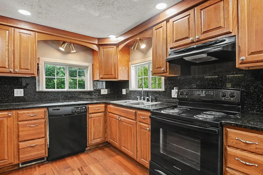 7263 Baseline Road Casco Township MI 49090