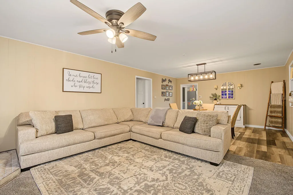 4325 Indian Isle Street Johnstown Township MI 49017