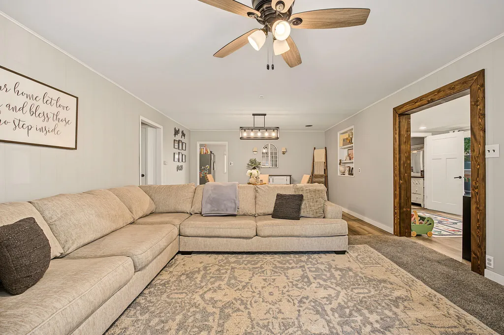 4325 Indian Isle Street Johnstown Township MI 49017