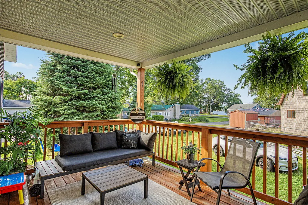 4325 Indian Isle Street Johnstown Township MI 49017