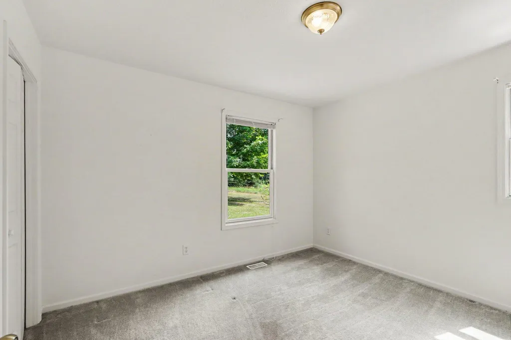 40305 14th Avenue Bloomingdale Township MI 49026