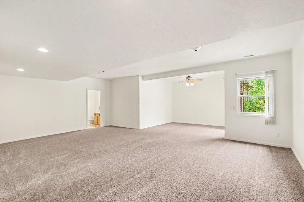 40305 14th Avenue Bloomingdale Township MI 49026