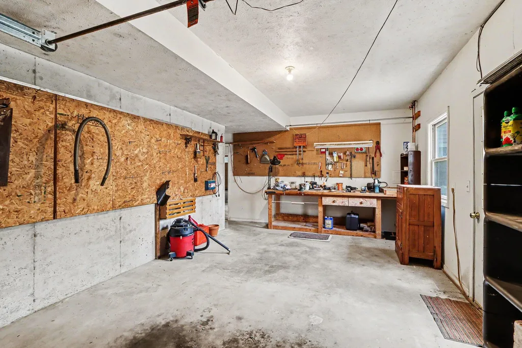 40305 14th Avenue Bloomingdale Township MI 49026