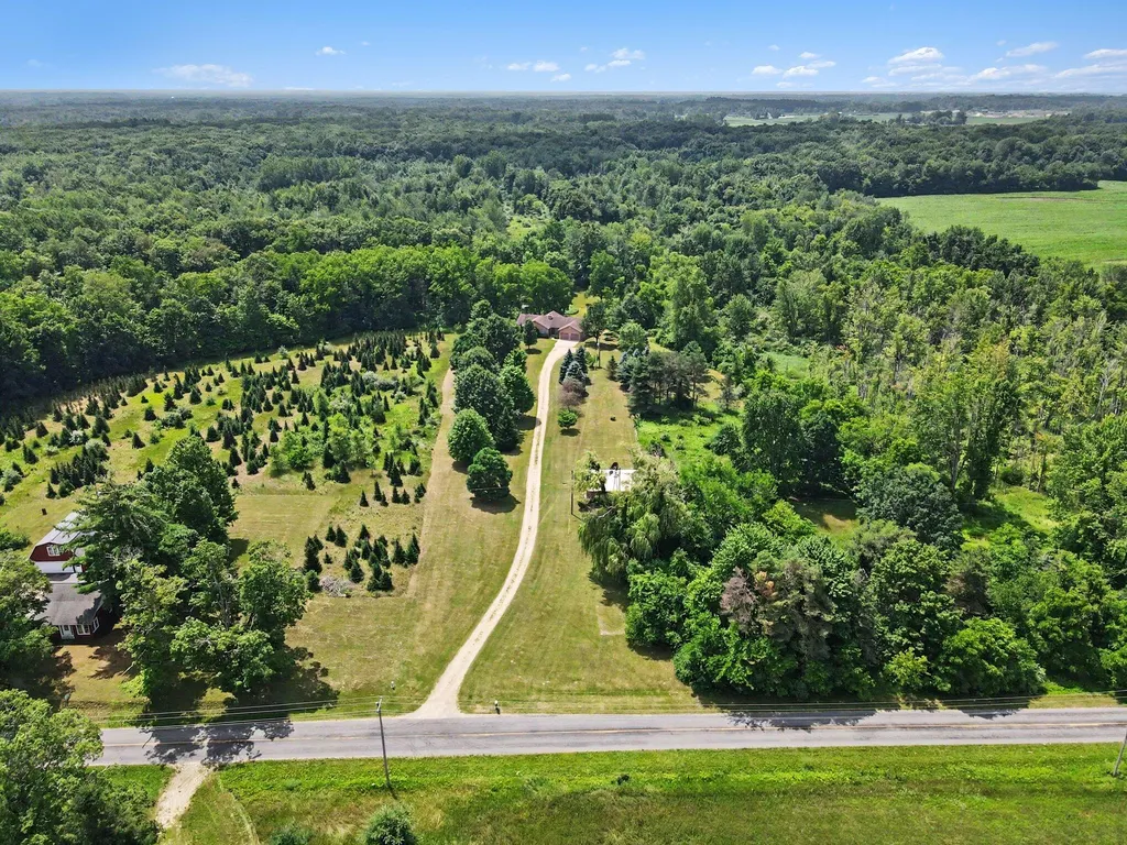 40305 14th Avenue Bloomingdale Township MI 49026