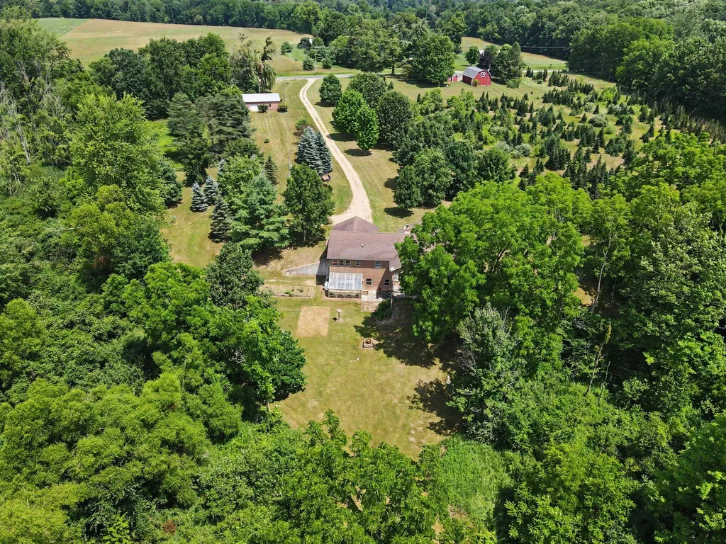 40305 14th Avenue Bloomingdale Township MI 49026
