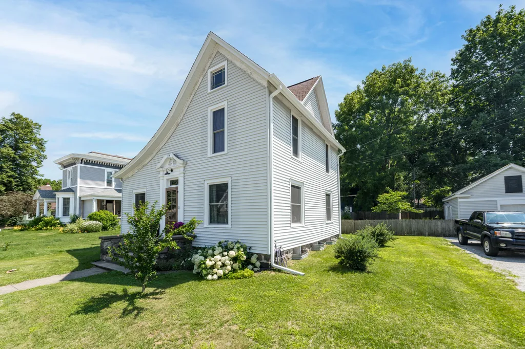 208 N Lagrave Street Paw Paw Village MI 49079