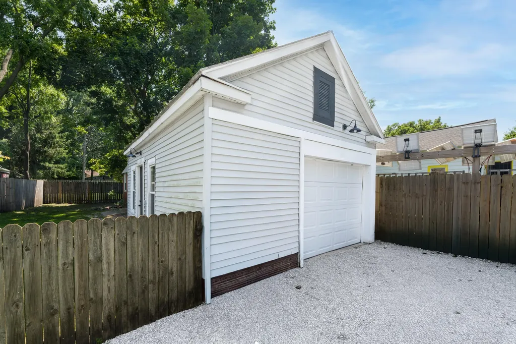 208 N Lagrave Street Paw Paw Village MI 49079