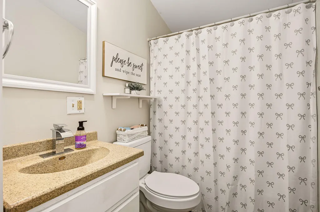 132 Jane Street Emmett Charter Township MI 49014