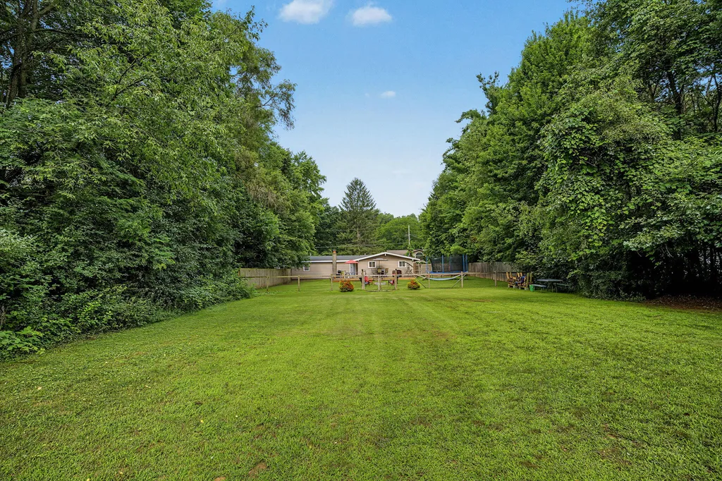 132 Jane Street Emmett Charter Township MI 49014