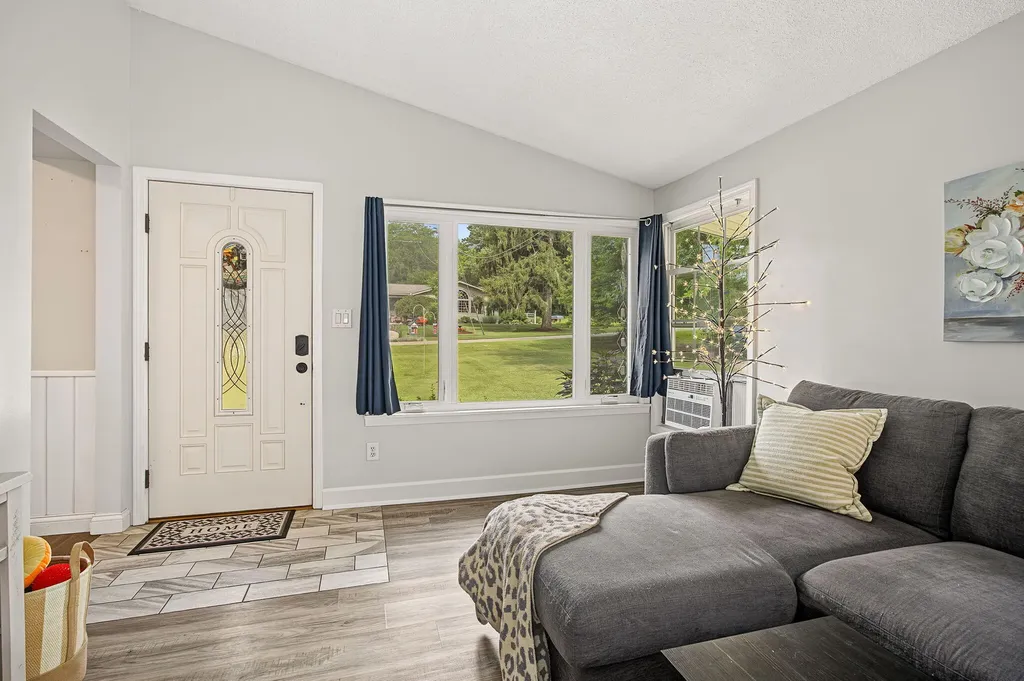 132 Jane Street Emmett Charter Township MI 49014