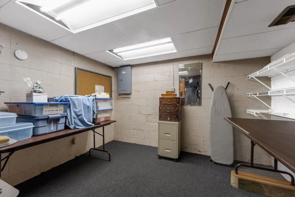 1131 Coolidge Avenue Kalamazoo Charter Township MI 49006