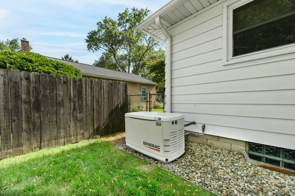 1131 Coolidge Avenue Kalamazoo Charter Township MI 49006