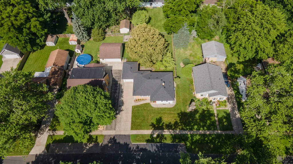1131 Coolidge Avenue Kalamazoo Charter Township MI 49006