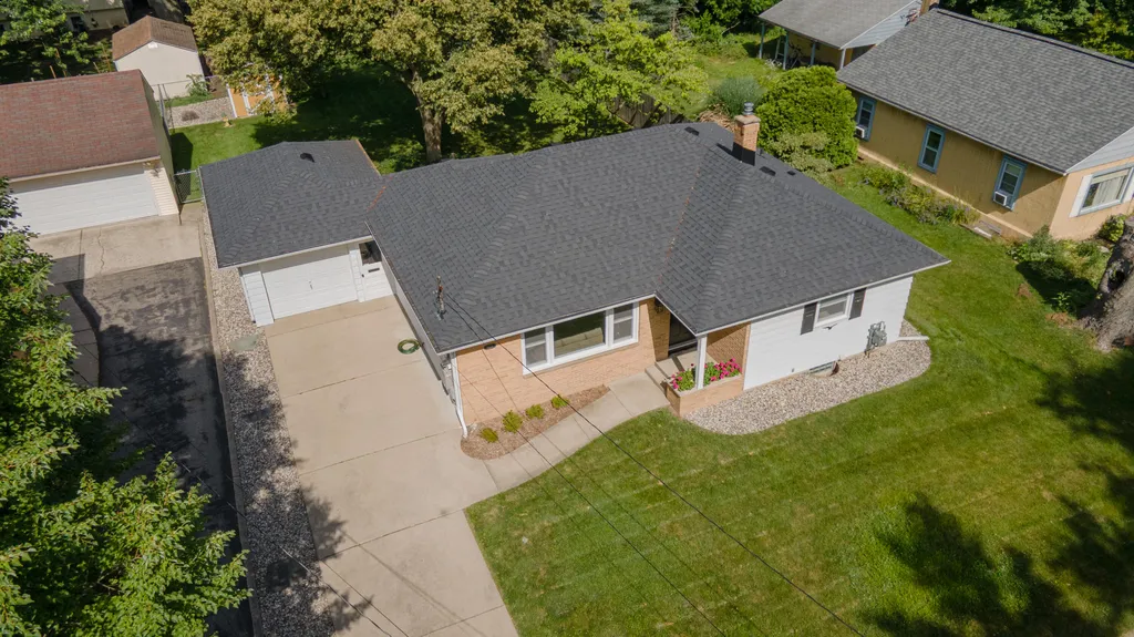 1131 Coolidge Avenue Kalamazoo Charter Township MI 49006