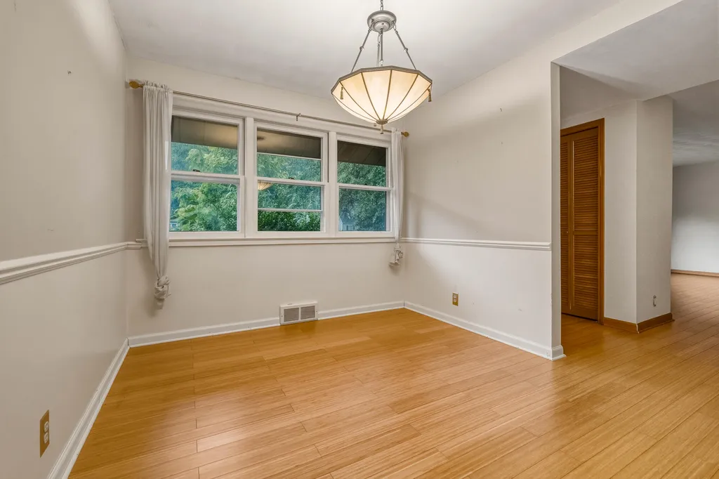 3414 Old Colony Road Kalamazoo City MI 49008