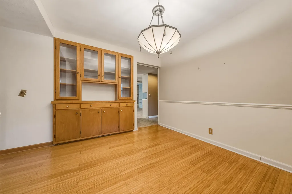 3414 Old Colony Road Kalamazoo City MI 49008