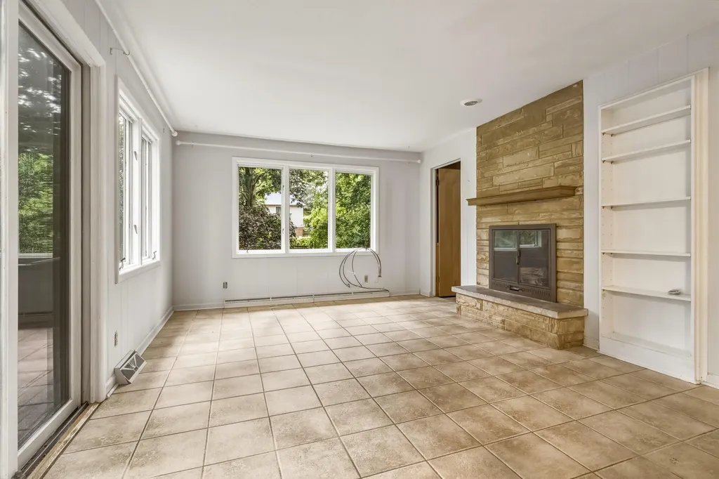 3414 Old Colony Road Kalamazoo City MI 49008