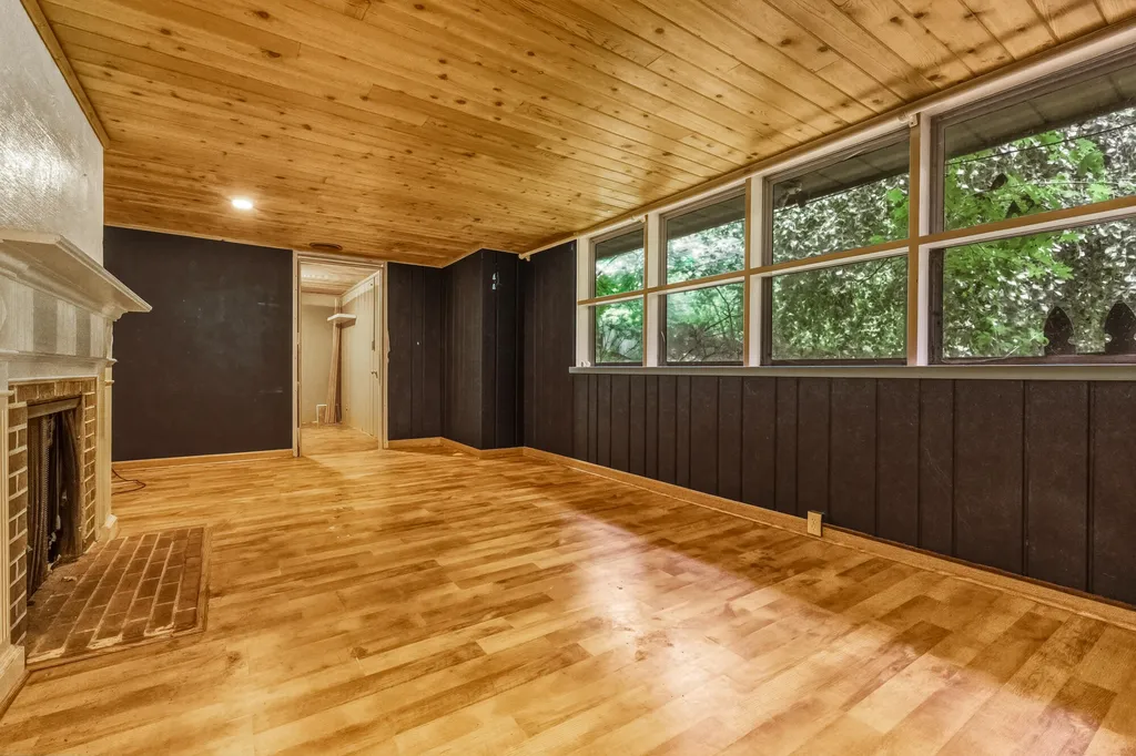 3414 Old Colony Road Kalamazoo City MI 49008