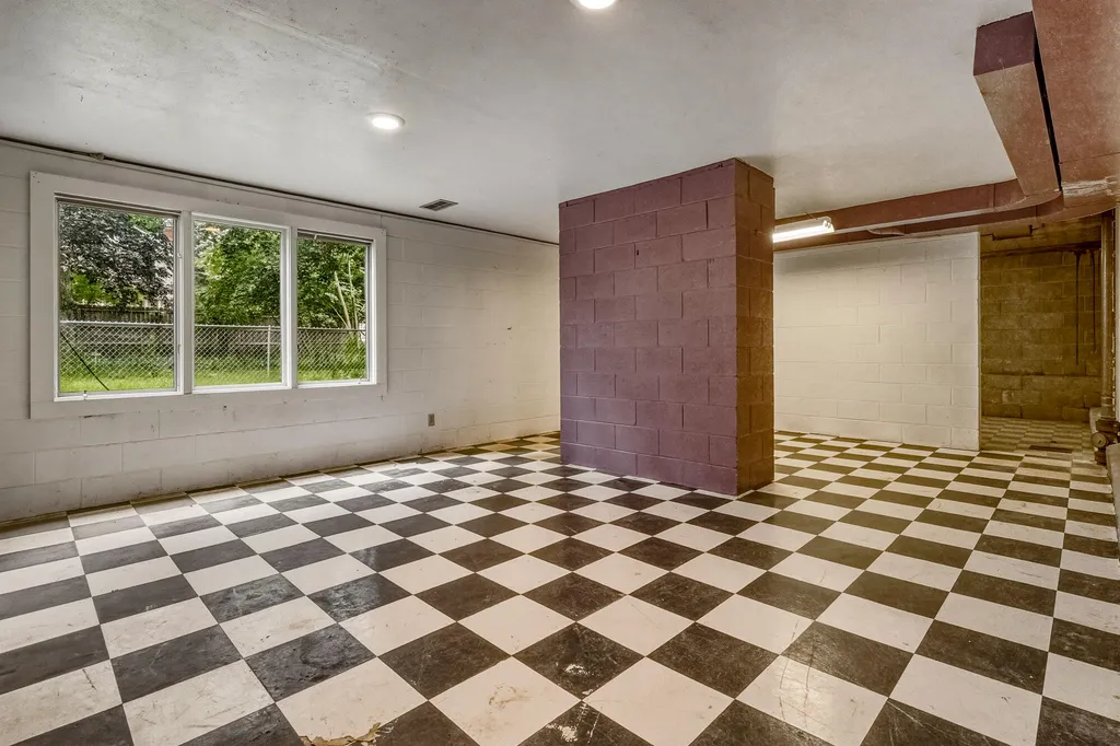 3414 Old Colony Road Kalamazoo City MI 49008