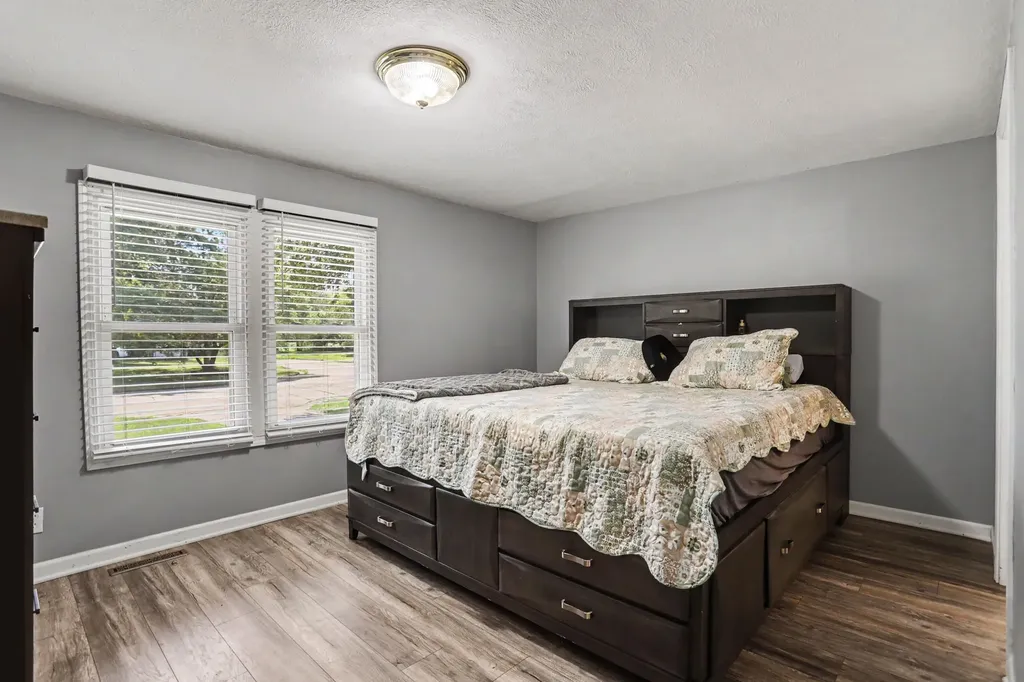 1005 S Ohio Court Sturgis City MI 49091