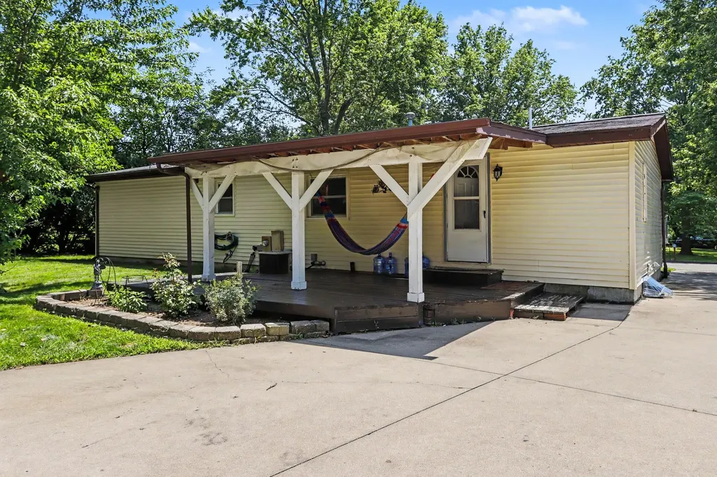 1005 S Ohio Court Sturgis City MI 49091