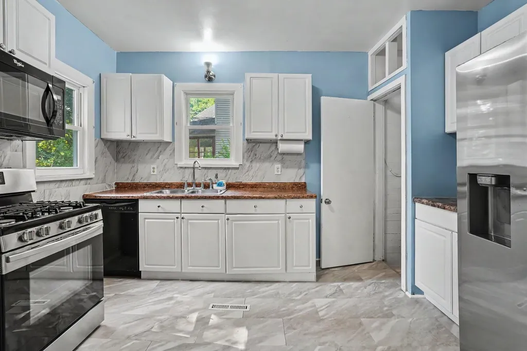 924 Denner Street Kalamazoo City MI 49006