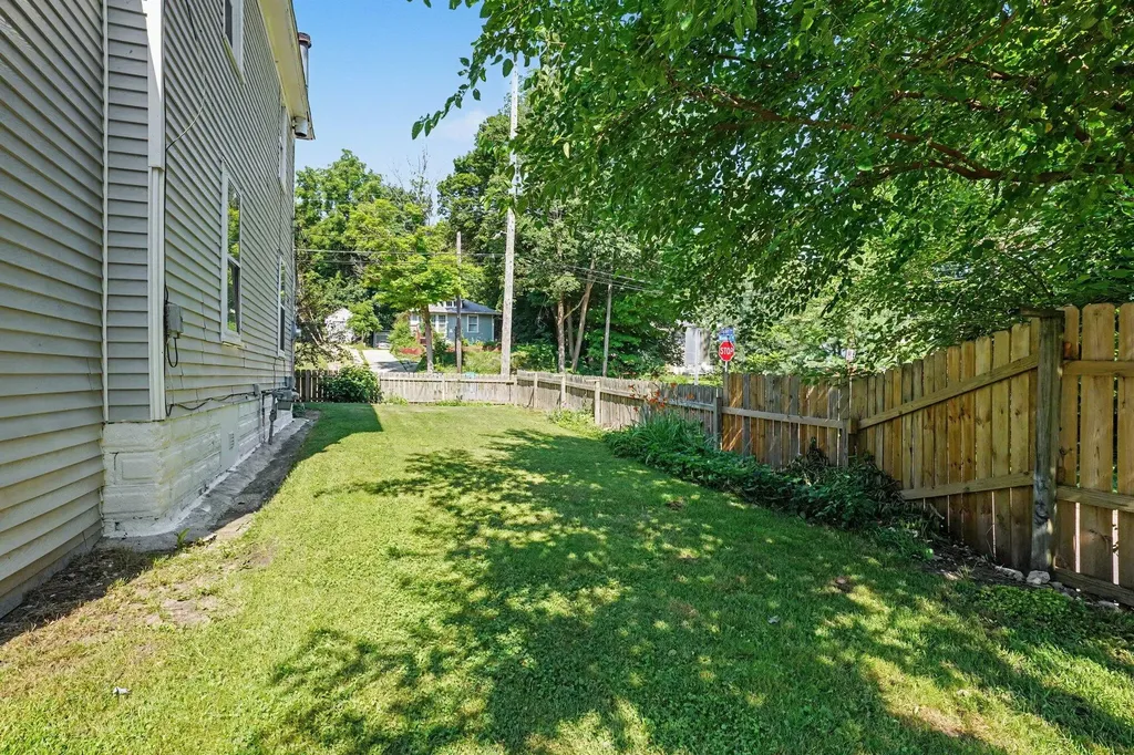 924 Denner Street Kalamazoo City MI 49006