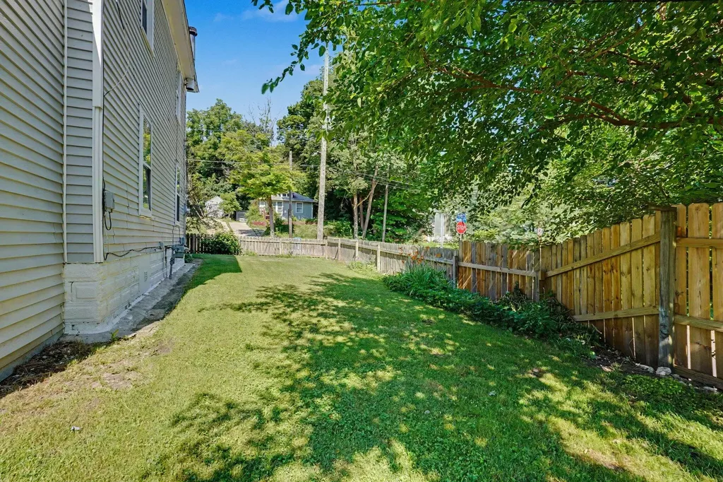924 Denner Street Kalamazoo City MI 49006