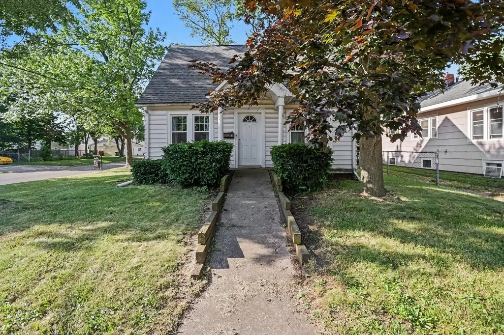 191 W Bidwell Street Battle Creek City MI 49015