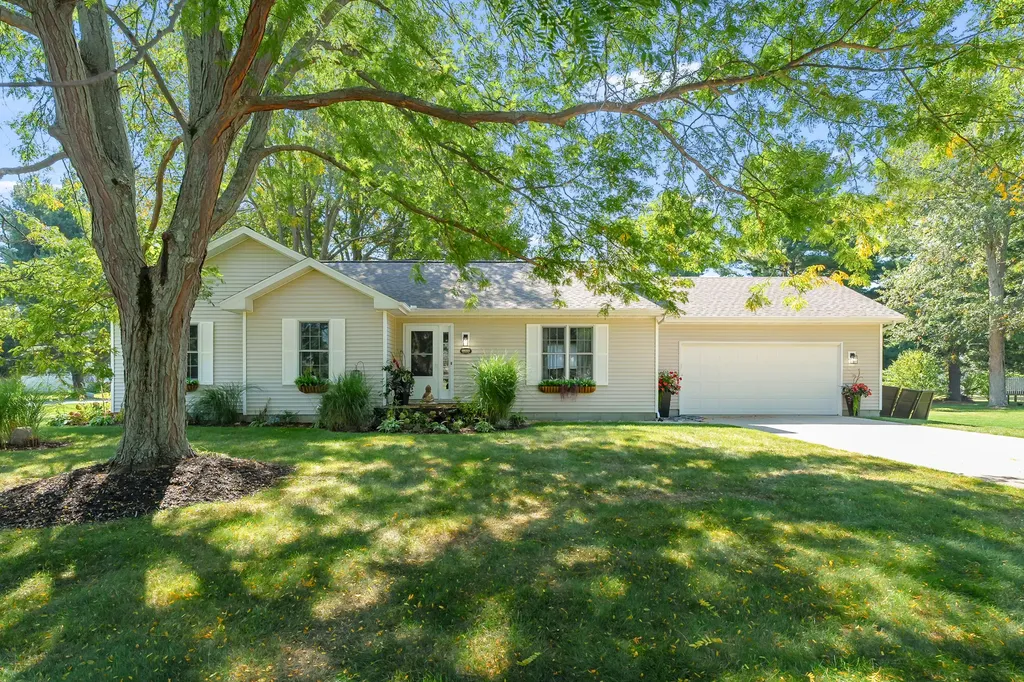 68325 Riverview Drive Geneva Township MI 49090