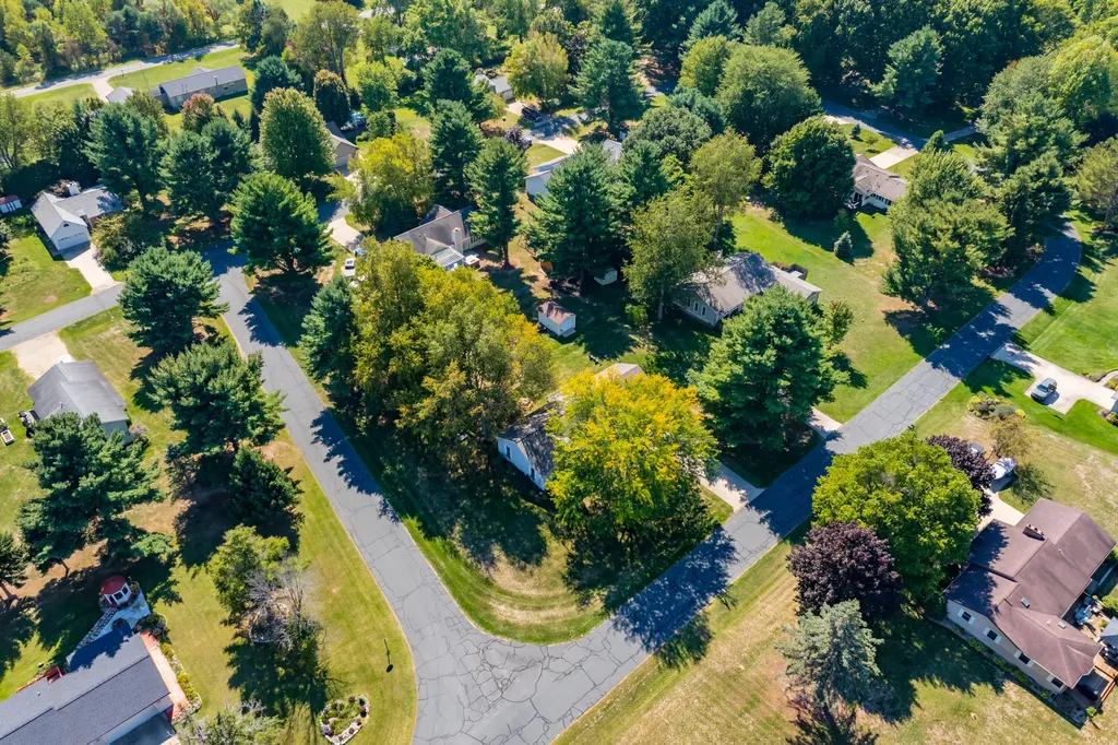 68325 Riverview Drive Geneva Township MI 49090