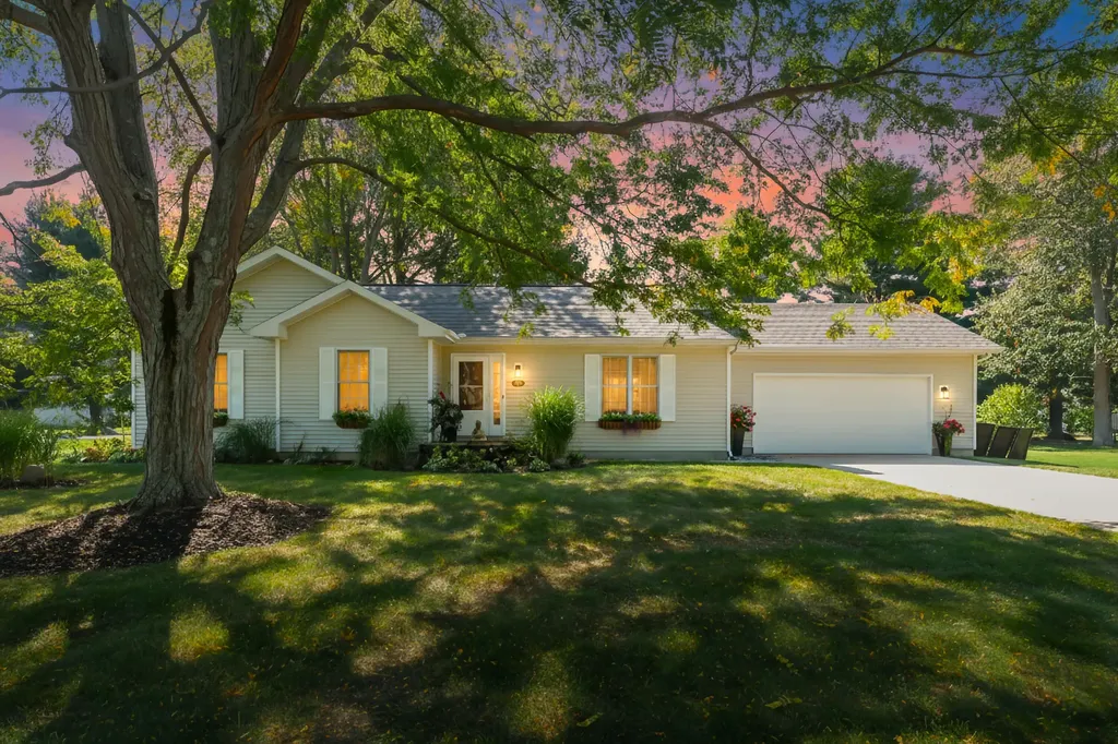 68325 Riverview Drive Geneva Township MI 49090